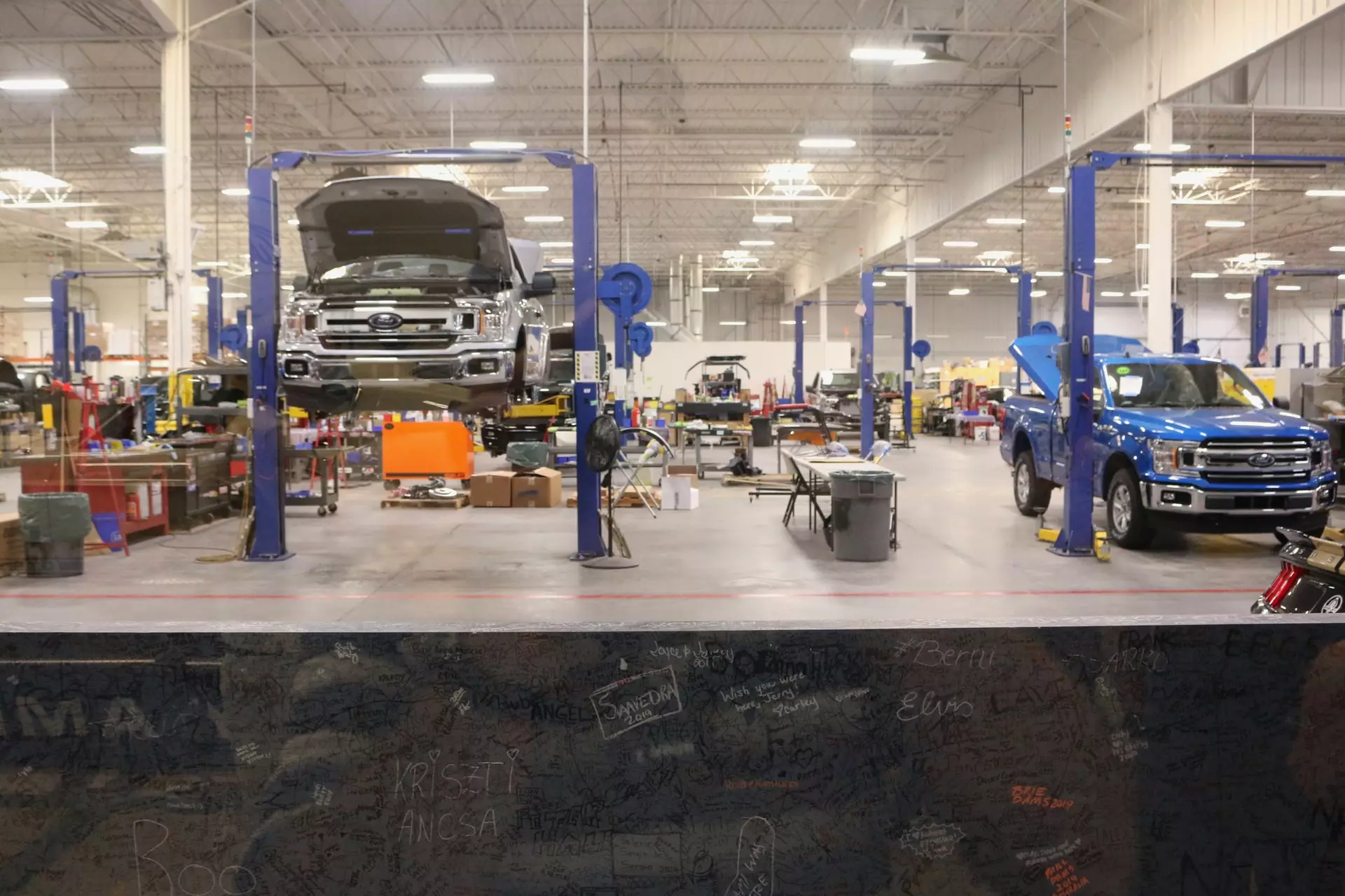Here is a list of questions you should ask before setting up a collision repair shop.